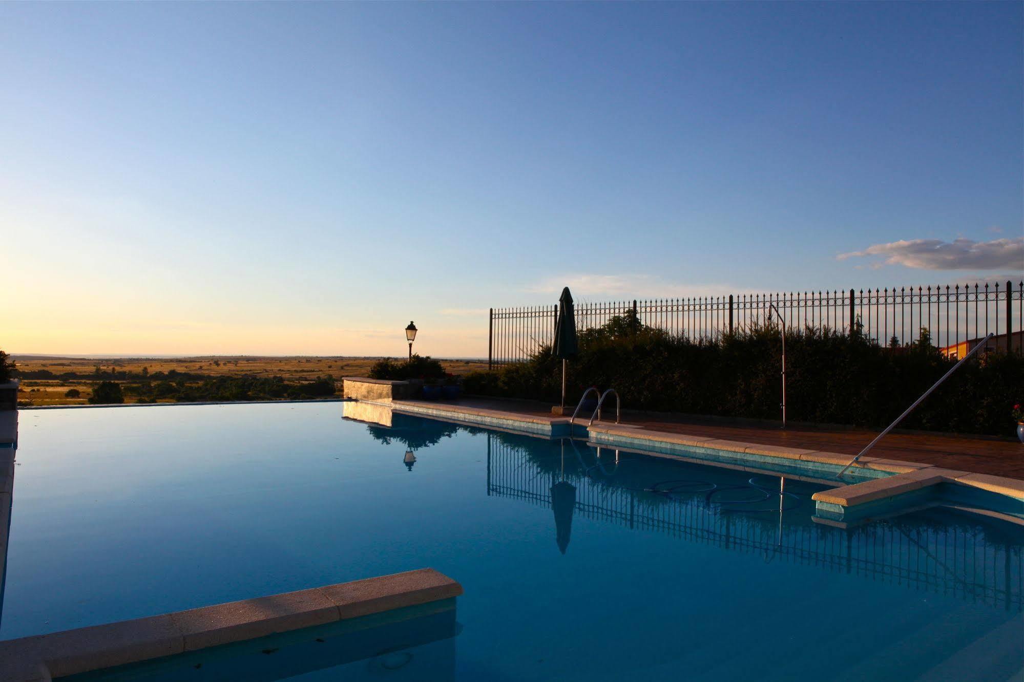 Hotel El Rancho Segovia Eksteriør billede